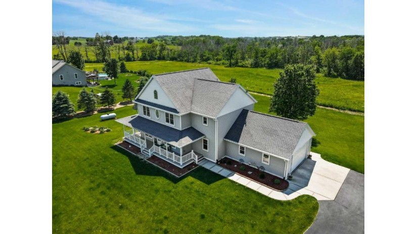 N7837 French Rd Milford, WI 53038 by Stark Company, Realtors $550,000