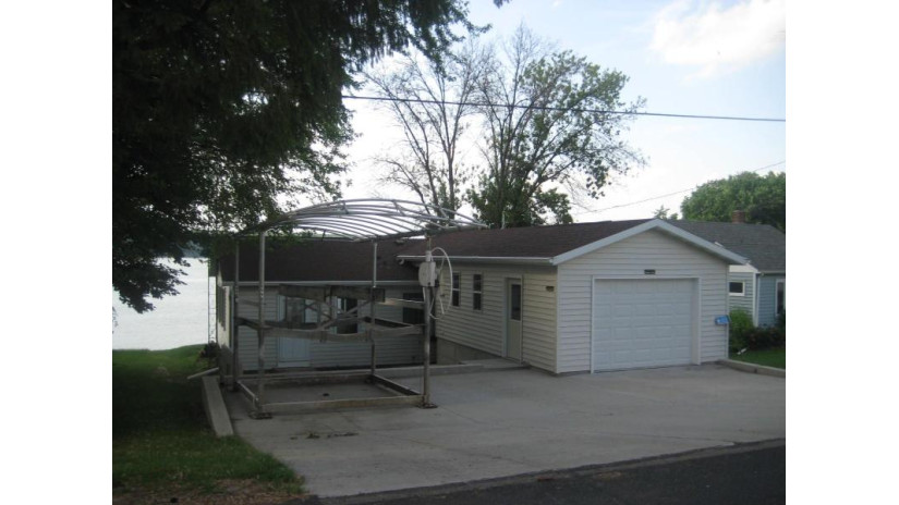 W2072 Melmar Dr Green Lake, WI 53946 by Century 21 Properties Unlimited $350,000