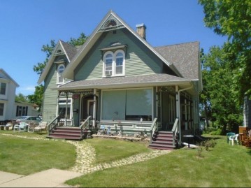 210 W Bridge St, New Lisbon, WI 53950