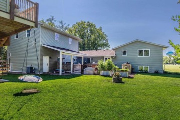 3568 Carncross Dr, Blooming Grove, WI 53558