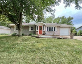 424 Hart Dr, Clinton, WI 53525-9103