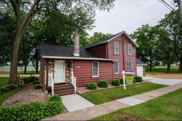 202 Railroad St, Brooklyn, WI 53521