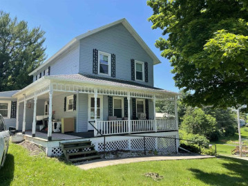 206 South St, Cazenovia, WI 53924