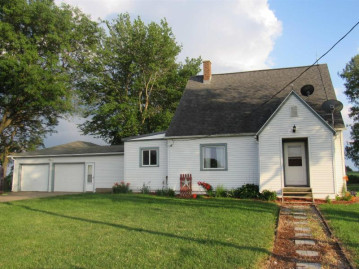 8935 Faymont Rd, Lamont, WI 53504