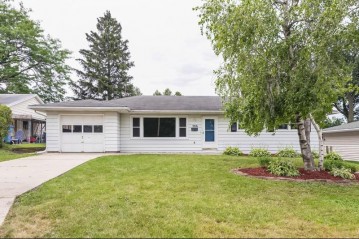 306 Panther Tr, Monona, WI 53716