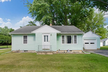 204 1st St, Rio, WI 53960