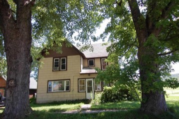 220 S State St, La Farge, WI 54639