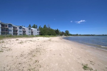 2371 Ridges Rd E3, Baileys Harbor, WI 54202