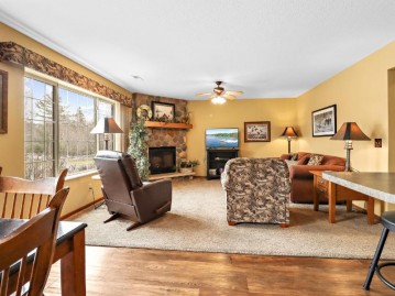 2012 Wild Eagle Ln 130, Washington, WI 54521