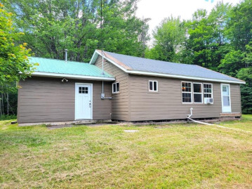 5085 Cisco Lake Rd, Watersmeet, MI 49969