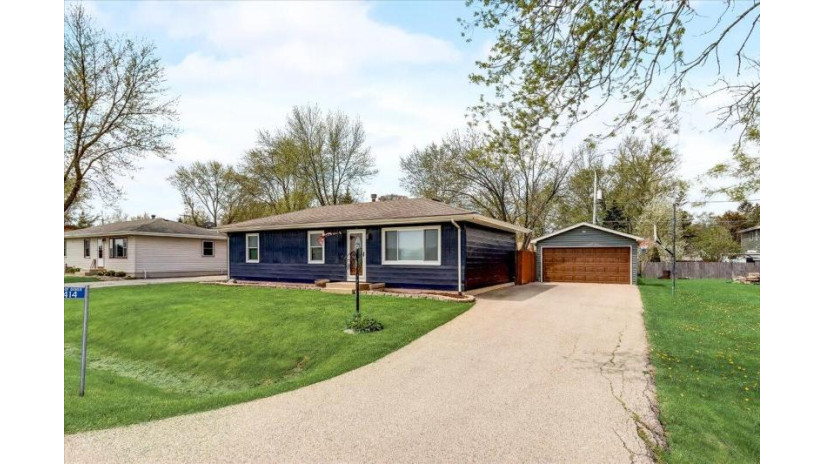 3414 Eagle Rd Dover, WI 53139 by Market Realty Group $259,000