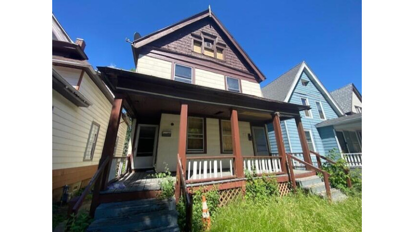 2441 N 26th St 2443 Milwaukee, WI 53206 by Smart Asset Realty Inc $24,900