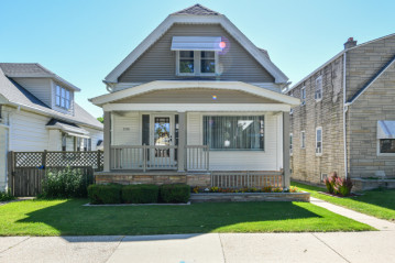 3332 S 8th St, Milwaukee, WI 53215-5106