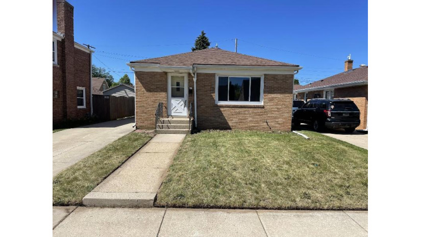 2332 Webster St Racine, WI 53403 by Berkshire Hathaway Home Services Epic Real Estate $149,900