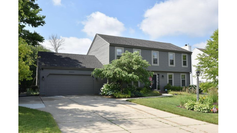 N52W14461 Aryshire Ct Menomonee Falls, WI 53051 by ProStar Realty LLC $489,000