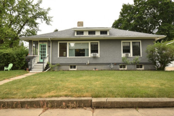 202 N Seventh St, Delavan, WI 53115-1220