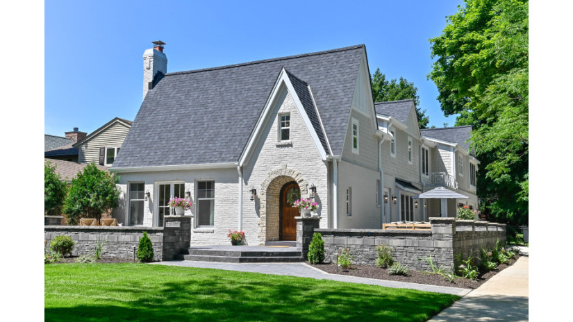 1032 E Sylvan Ave Whitefish Bay, WI 53217 by Shorewest Realtors $1,750,000