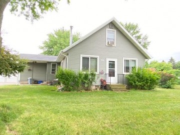 24241 5th St, Trempealeau, WI 54661