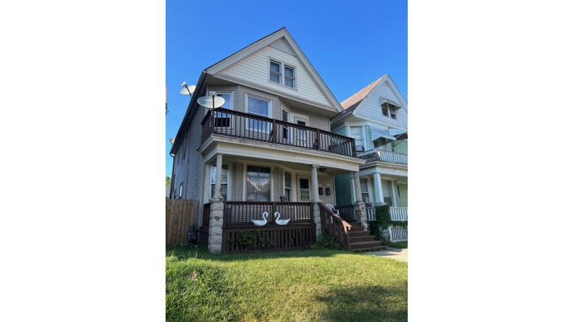 2314 W Maple St A Milwaukee, WI 53204 by Shorewest Realtors $89,900