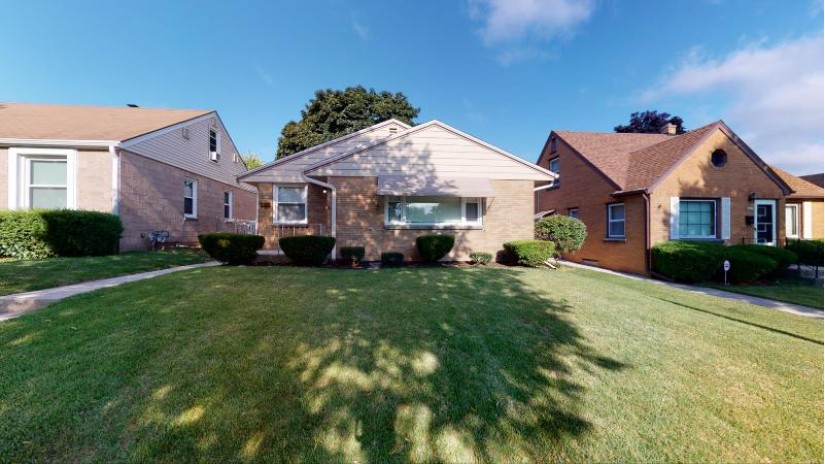 4313 N 73rd St Milwaukee, WI 53216 by NextHome My Way $199,900