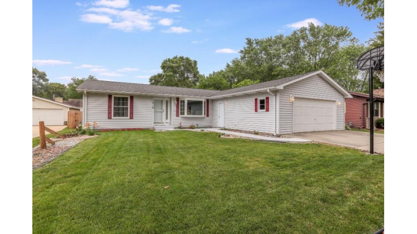 1919 82nd St Kenosha, WI 53143 by RE/MAX ELITE $309,900