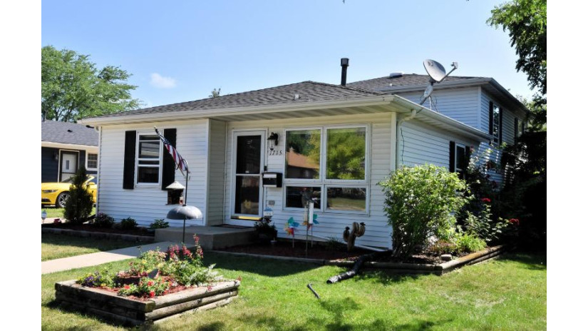 1715 Monroe Ave Racine, WI 53405 by The Kirchoff Group Inc $235,500