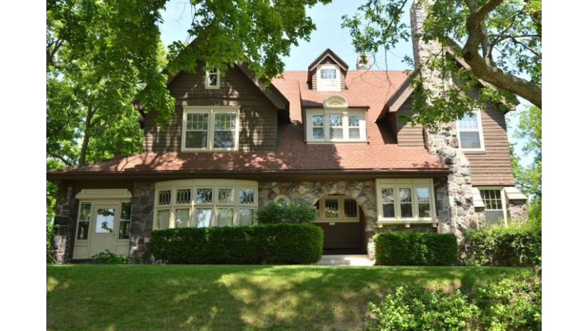 2708 E Hampshire St Milwaukee, WI 53211 by Shorewest Realtors $599,900