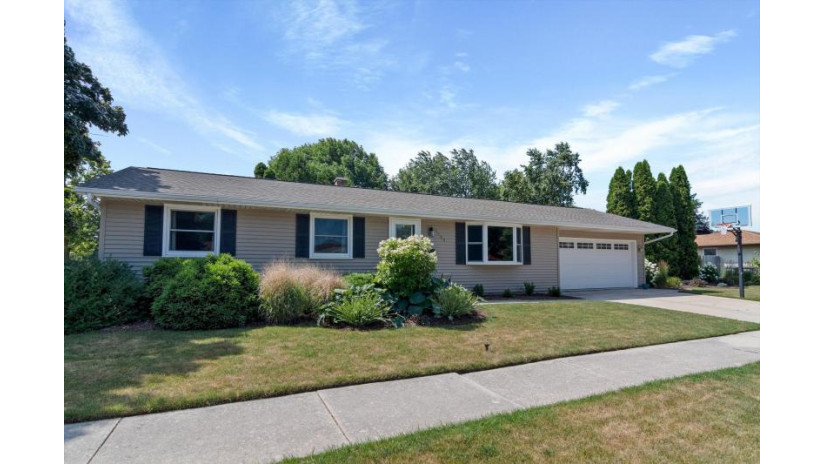 3509 Gregory Dr Sheboygan, WI 53083 by Century 21 Moves $289,900