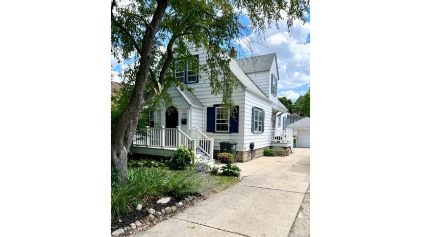 2440 N 72nd St Wauwatosa, WI 53213 by Guardian Investment Real Estate Co., Inc. $289,900