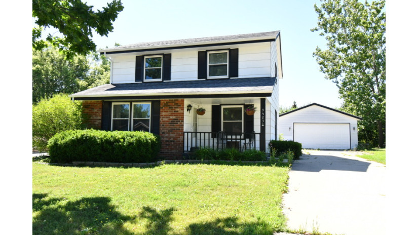 9523 W Goodrich Ct Milwaukee, WI 53224 by Shorewest Realtors $175,000