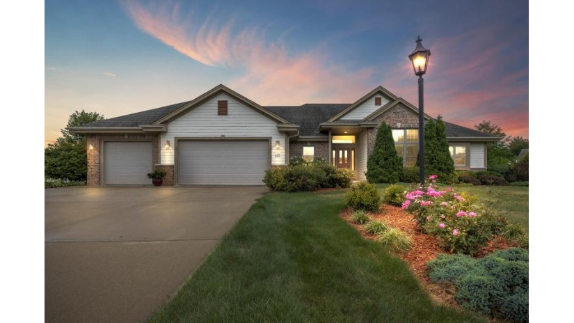 W155S7647 Rain Tree Ct Muskego, WI 53150 by Lake Country Flat Fee $575,000