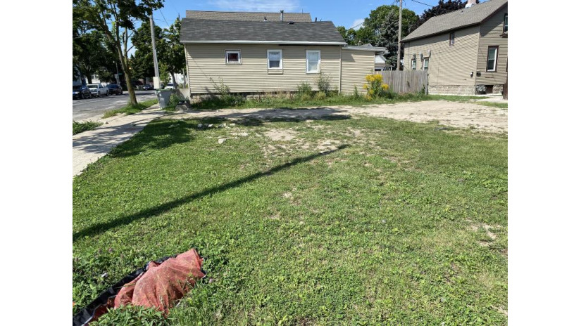 1602 W Lapham St Milwaukee, WI 53204 by Lyon Realty, LLC - Milwaukee $25,000