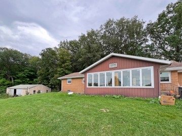 W3996 Shady Ln, Eden, WI 53019-1442