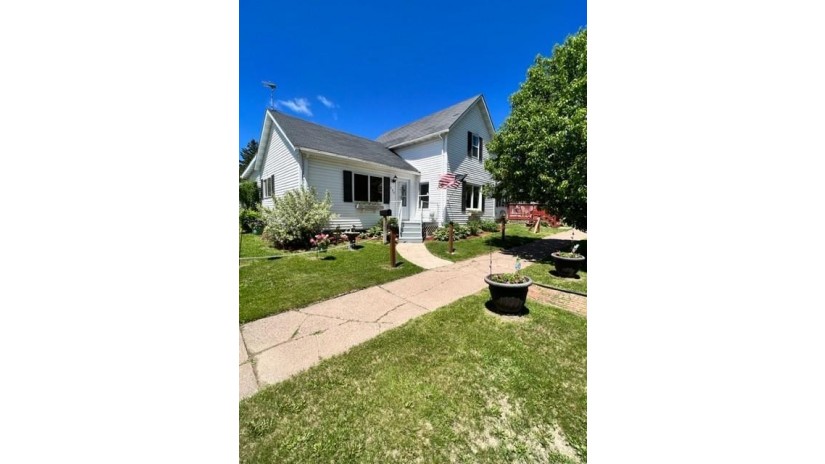 208 West 3rd Street Ladysmith, WI 54848 by C21 Affiliated $154,900