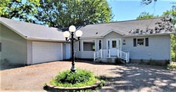 470 South Maple Street, Ellsworth, WI 54011