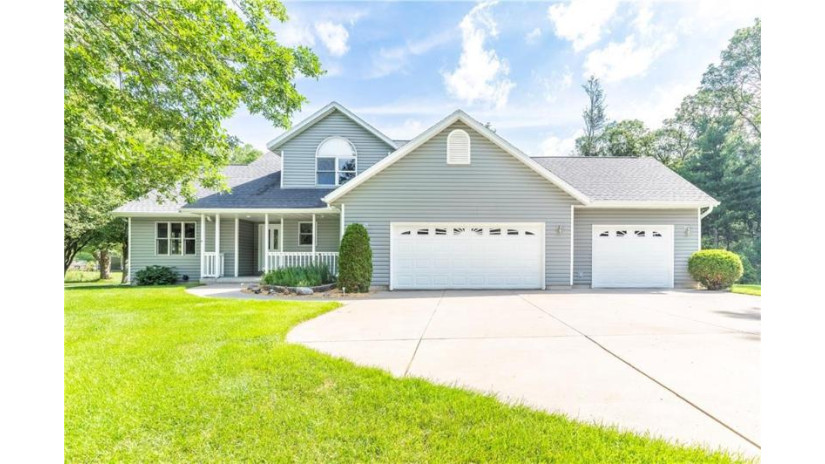 4268 Parkwood Drive Eau Claire, WI 54703 by Exp Realty Llc $425,000