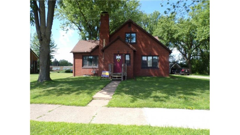 421 East Stanley Street Thorp, WI 54771 by Riverbend Realty Group, Llc $159,900
