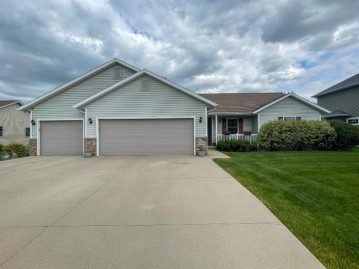 N7498 Meadowview Drive, Taycheedah, WI 54935-7405