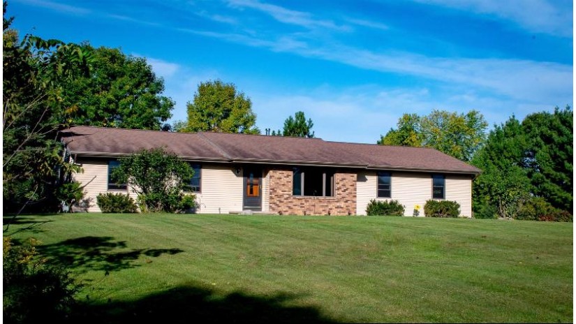 4575 Country Aire Court Hobart, WI 54155 by Exp Realty Llc $405,000