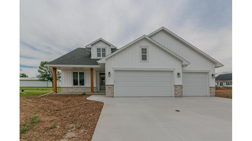 N9334 Dusty Drive Harrison, WI 54915 by Acre Realty, Ltd. - OFF-D: 920-731-5556 $584,900