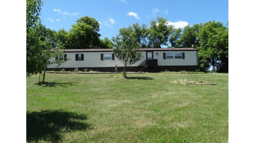 E4416 State Rd 54 Casco, WI 54201 by Todd Wiese Homeselling System, Inc. $129,900