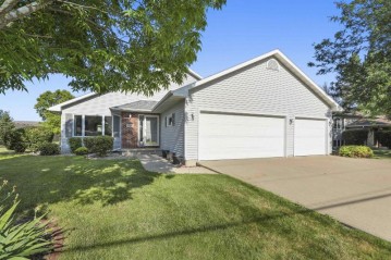 857 Harrison Avenue, Omro, WI 54963