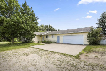 W889 County Road Hhi, Bloomfield, WI 54940