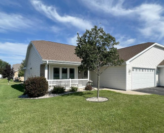 352 Wyldewood Drive, Oshkosh, WI 54904-8602