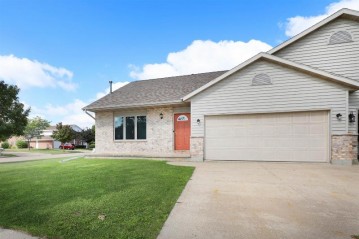 606 S John Street, Kimberly, WI 54136