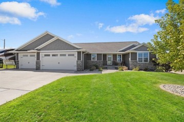 711 Red Clover Way, Denmark, WI 54208