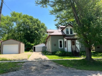 405 Madison St, La Valle, WI 53941