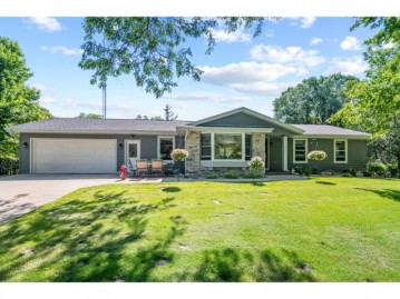 5722 N Ridge View Dr, Janesville, WI 53548