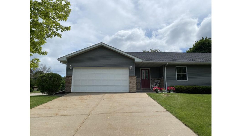 701 W Chapel St Dodgeville, WI 53533 by Potterton Rule Real Estate Llc $204,900