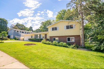 4809 Agate Ln, Madison, WI 53714